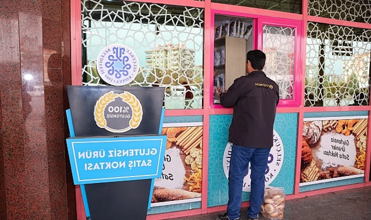 Konya Otogarı'nda Glütensiz Ekmeğin Yanında Birçok Gluten İçermeyen Ürün Bulunuyor.