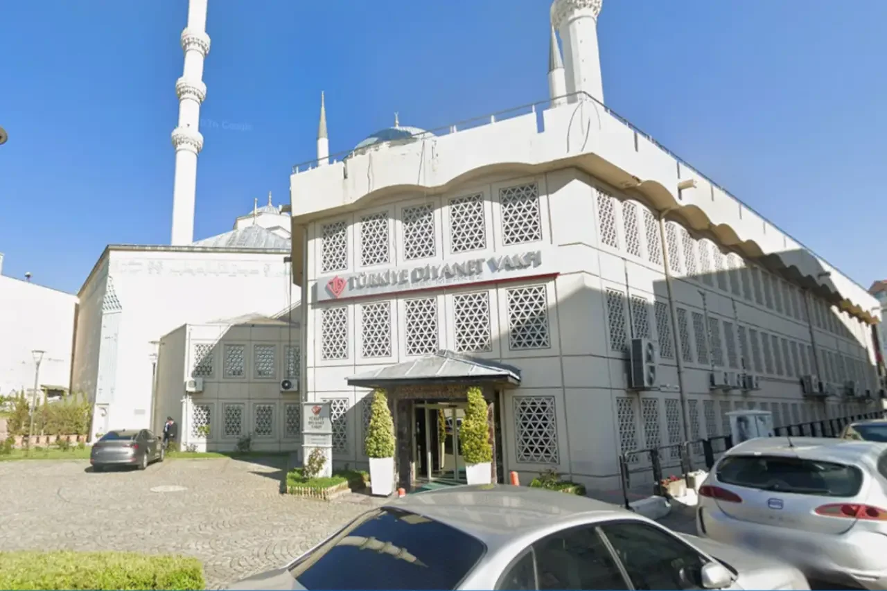 Türkiye Diyanet Vakfı'ndan şubelere fon talimatı gönderildi