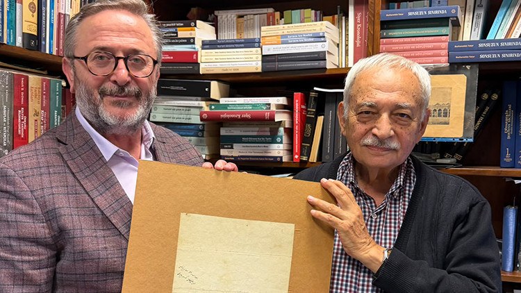 Şeyh Galib’in Divan’ı tarihi yazmalarla gün yüzüne çıktı